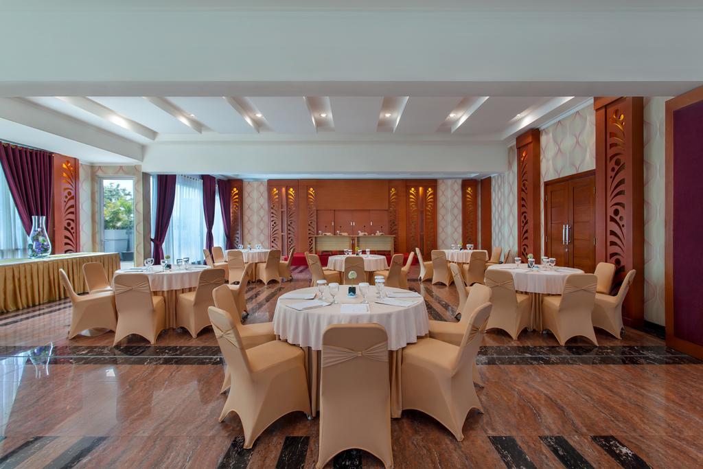 Sahati Hotel Jakarta Luaran gambar