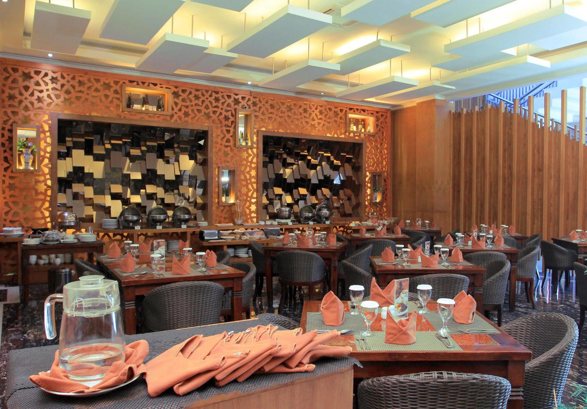 Sahati Hotel Jakarta Luaran gambar